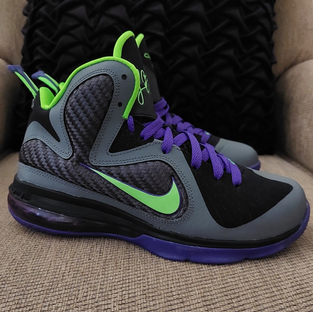 NIKE LEBRON 9 GS YOUTH BLACK ELECTRIC GREEN PURPLE
